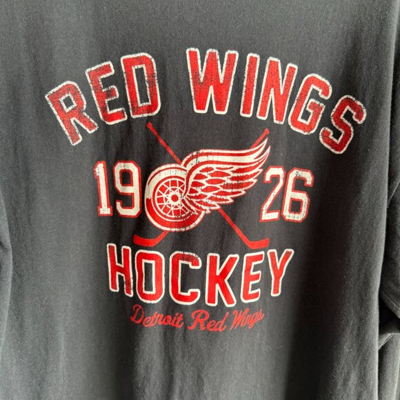 NHL Black Red Wings Hockey Long Sleeve Shirt - Picture 6 of 7